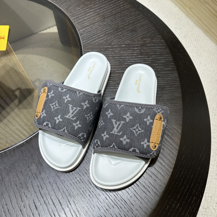 L0VT SANDAL