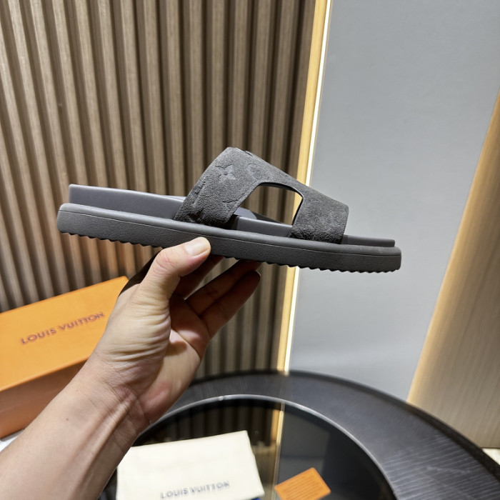 L0VT SANDAL