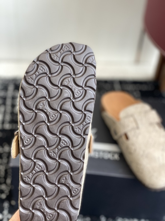 L0VT SANDAL