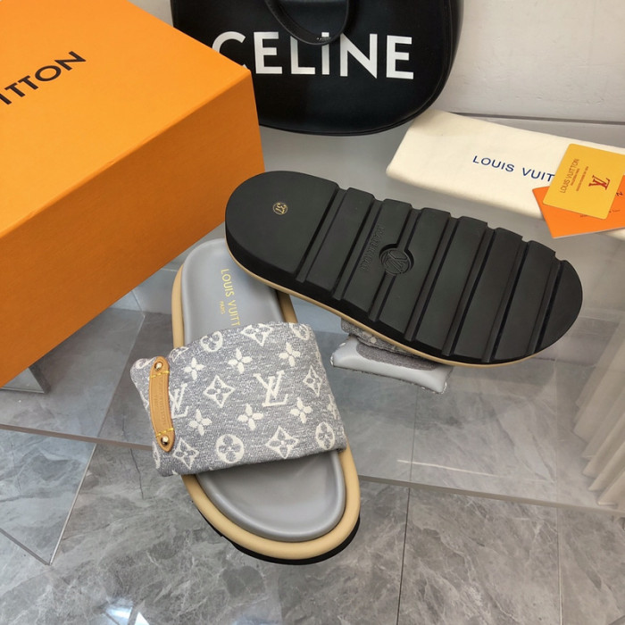 L0VT SANDAL