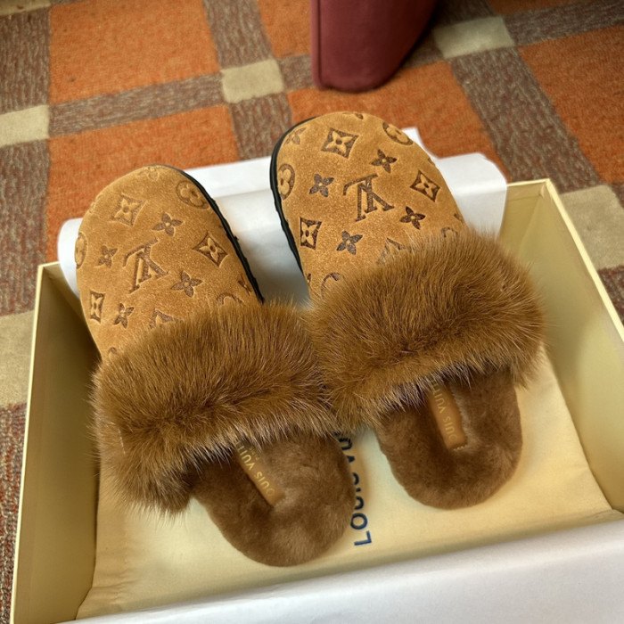L0VT SANDAL