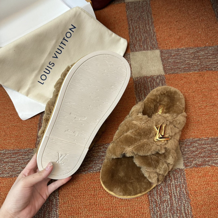 L0VT SANDAL