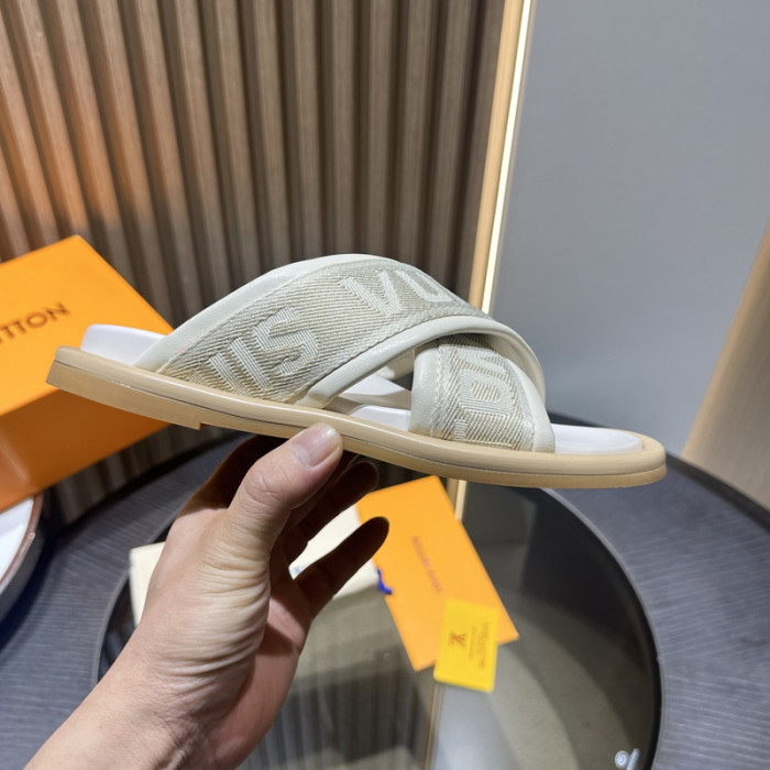 L0VT SANDAL