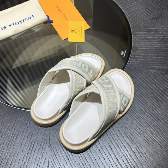 L0VT SANDAL