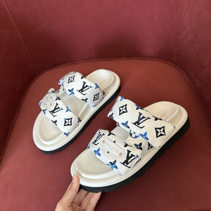L0VT SANDAL
