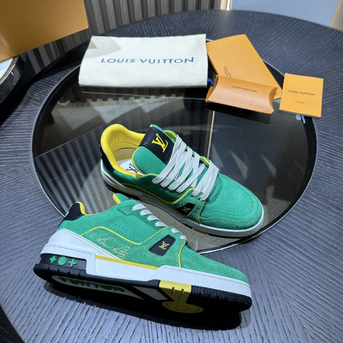 L0VT SNEAKER