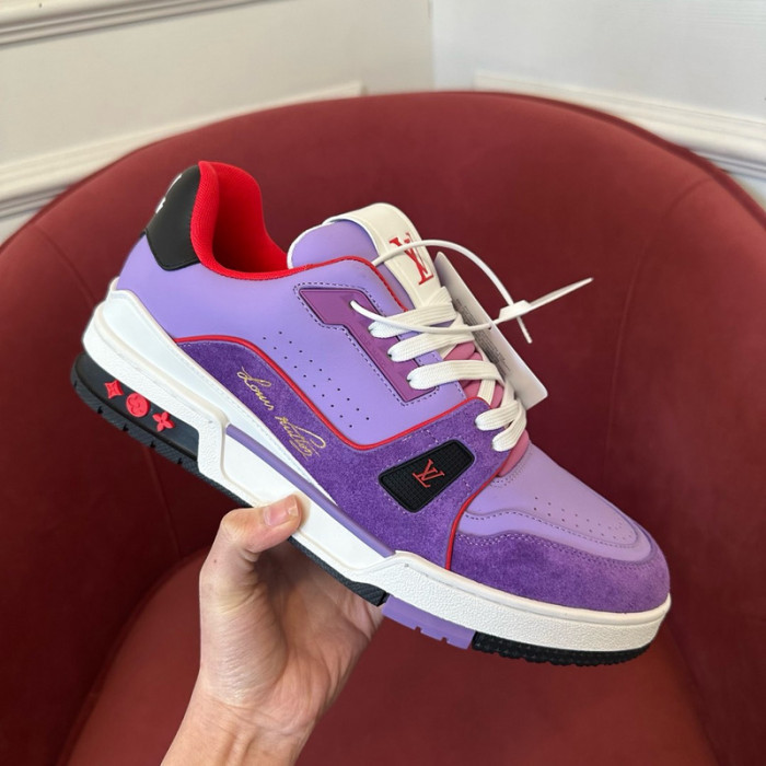 L0VT SNEAKER