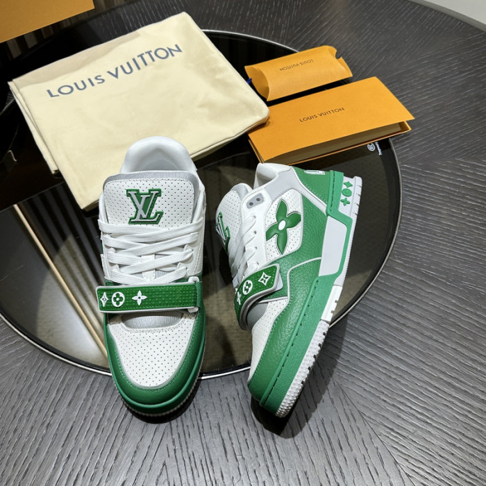 L0VT SNEAKER
