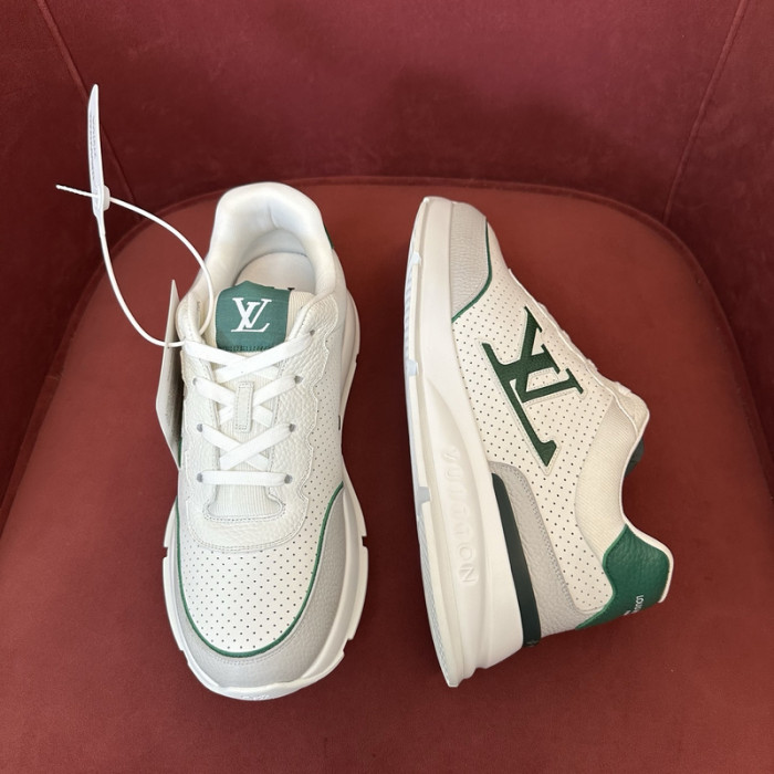 L0VT SNEAKER