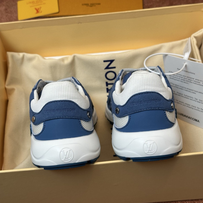 L0VT SNEAKER