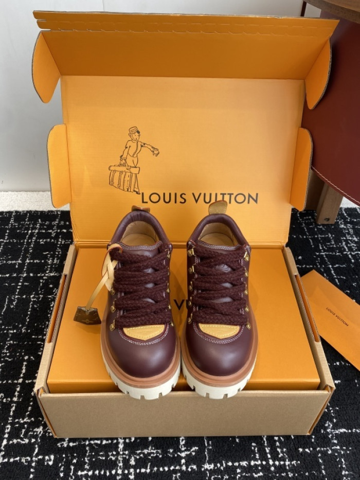 L0VT SNEAKER