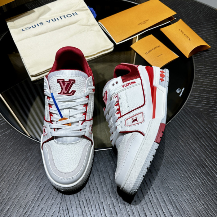L0VT SNEAKER
