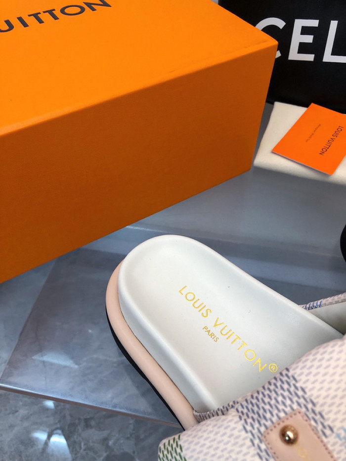 L0VT SANDAL