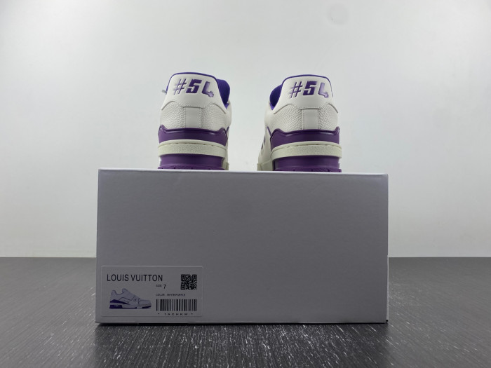 L0VT SNEAKER
