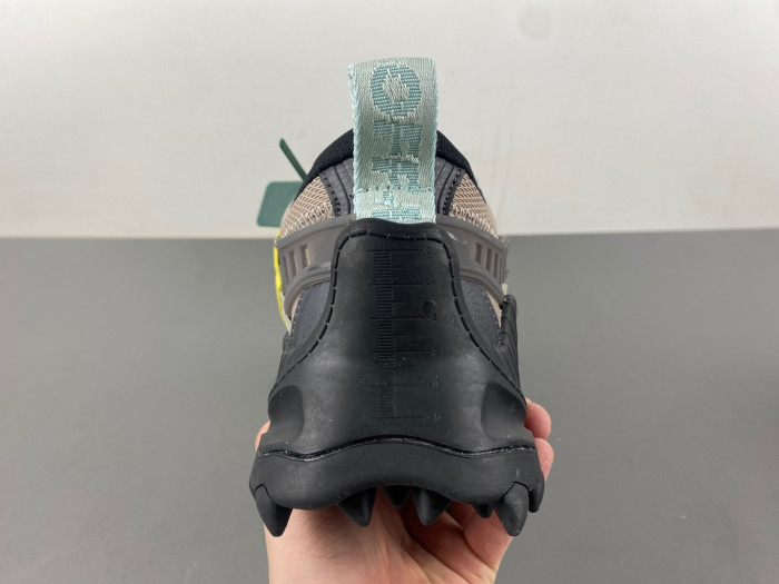 OFW SNEAKER