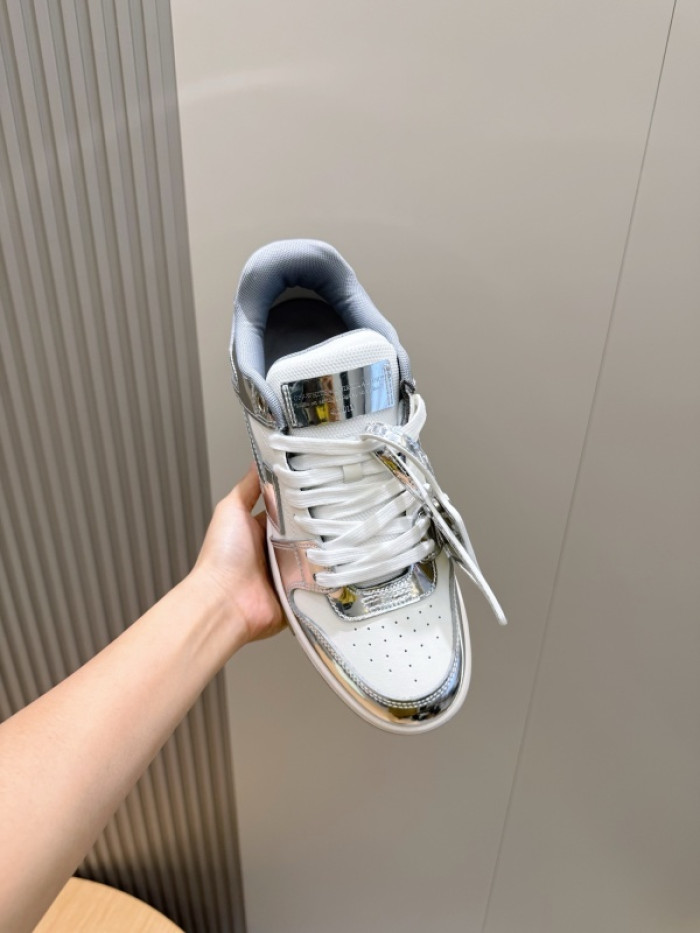 OFW SNEAKER