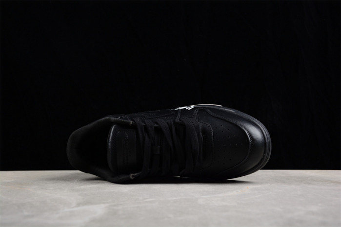 OFW SNEAKER