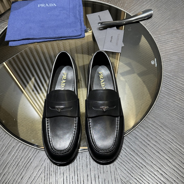 PRAD SNEAKER