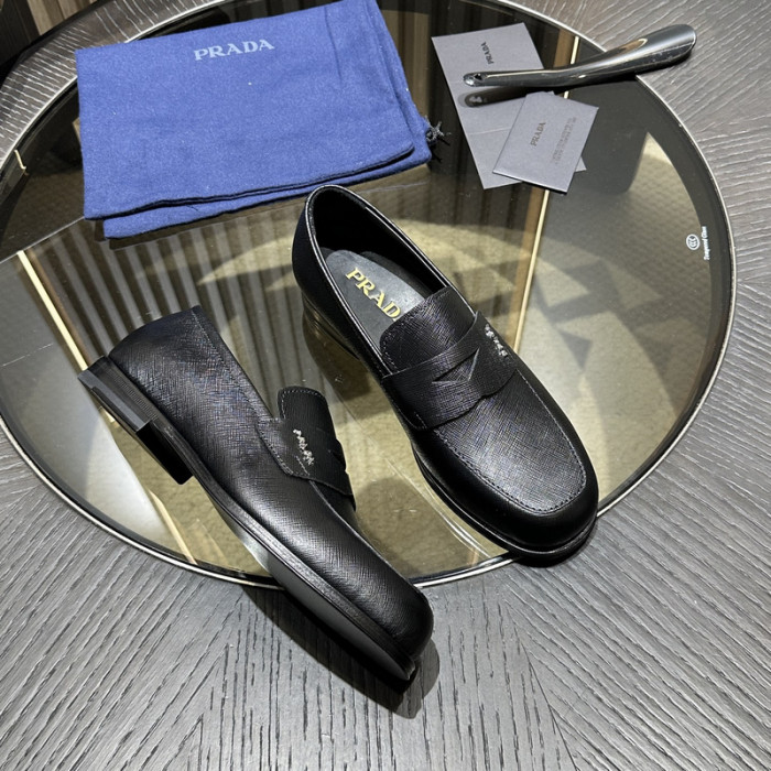PRAD SNEAKER