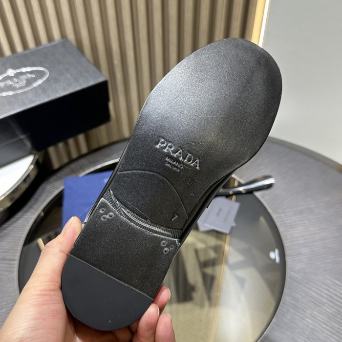 PRAD SNEAKER