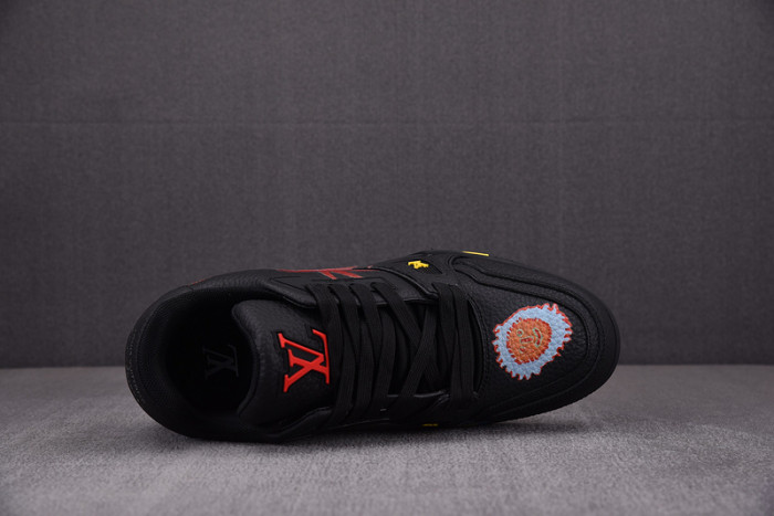 L0VT SNEAKER